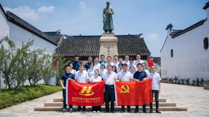 丁漢院士帶隊(duì)赴天上村前胡氏家風(fēng)館開(kāi)展“承科教報(bào)國(guó)志 鑄家風(fēng)育才魂”主題黨日活動(dòng)?